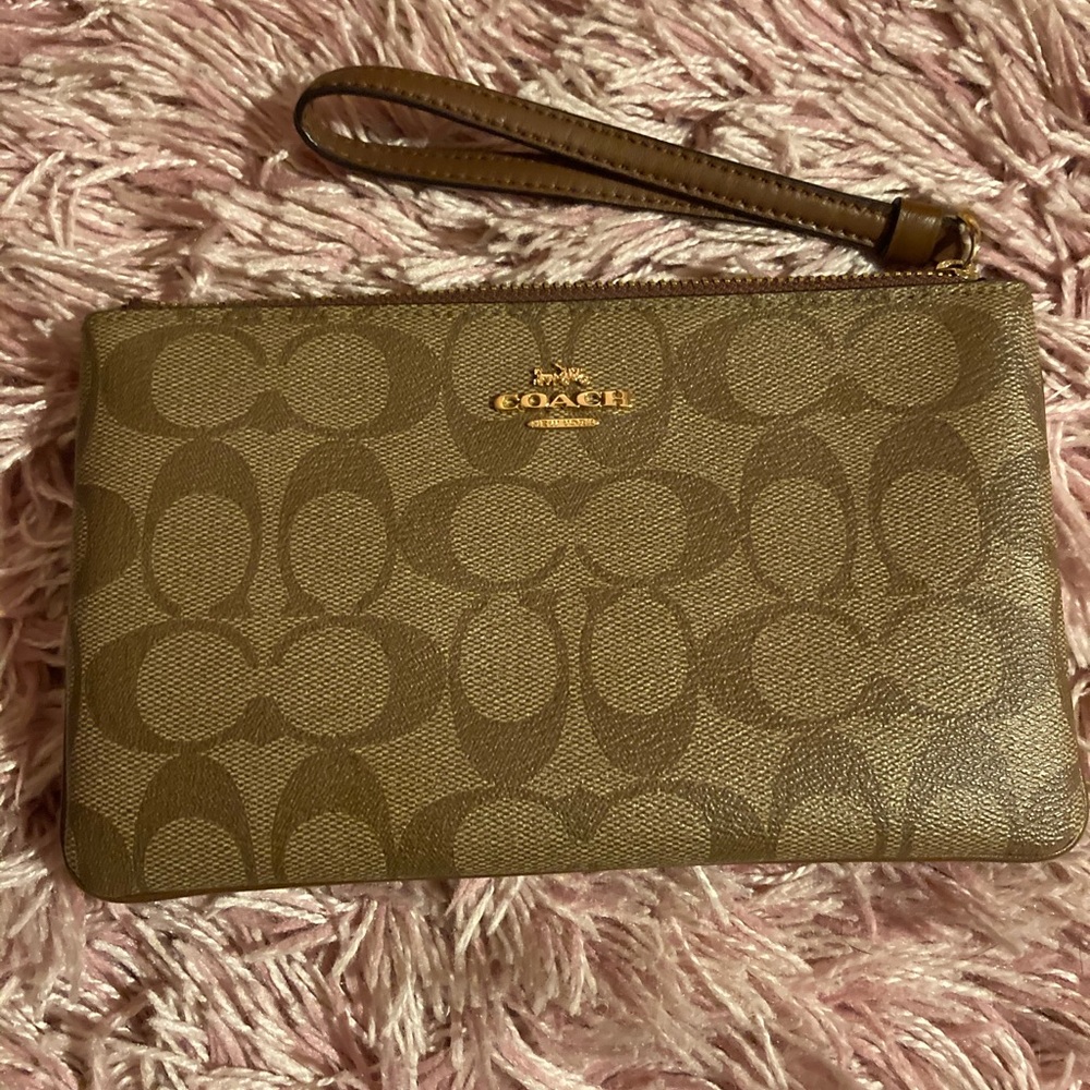 Large COACH wristlet zip wallet